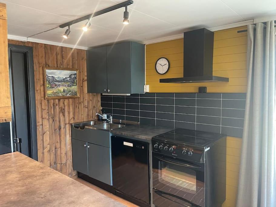 Koselig Gardshus Holiday home