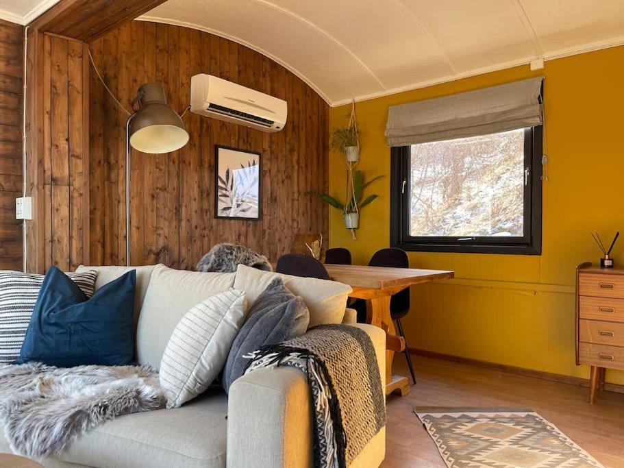 Holiday home Koselig Gardshus To (Oppland)